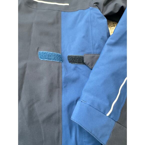 Galvin Green Gore-Tex jacket/coat; Royal Dornoch; Waterproof; windbreaker; Golf - Picture 11 of 16